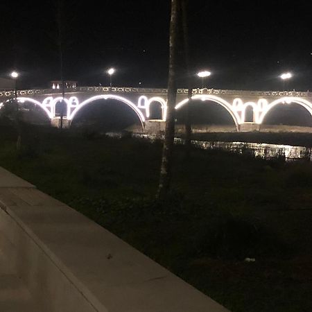 Dhimitri'S Guest House Μπεράτ Εξωτερικό φωτογραφία