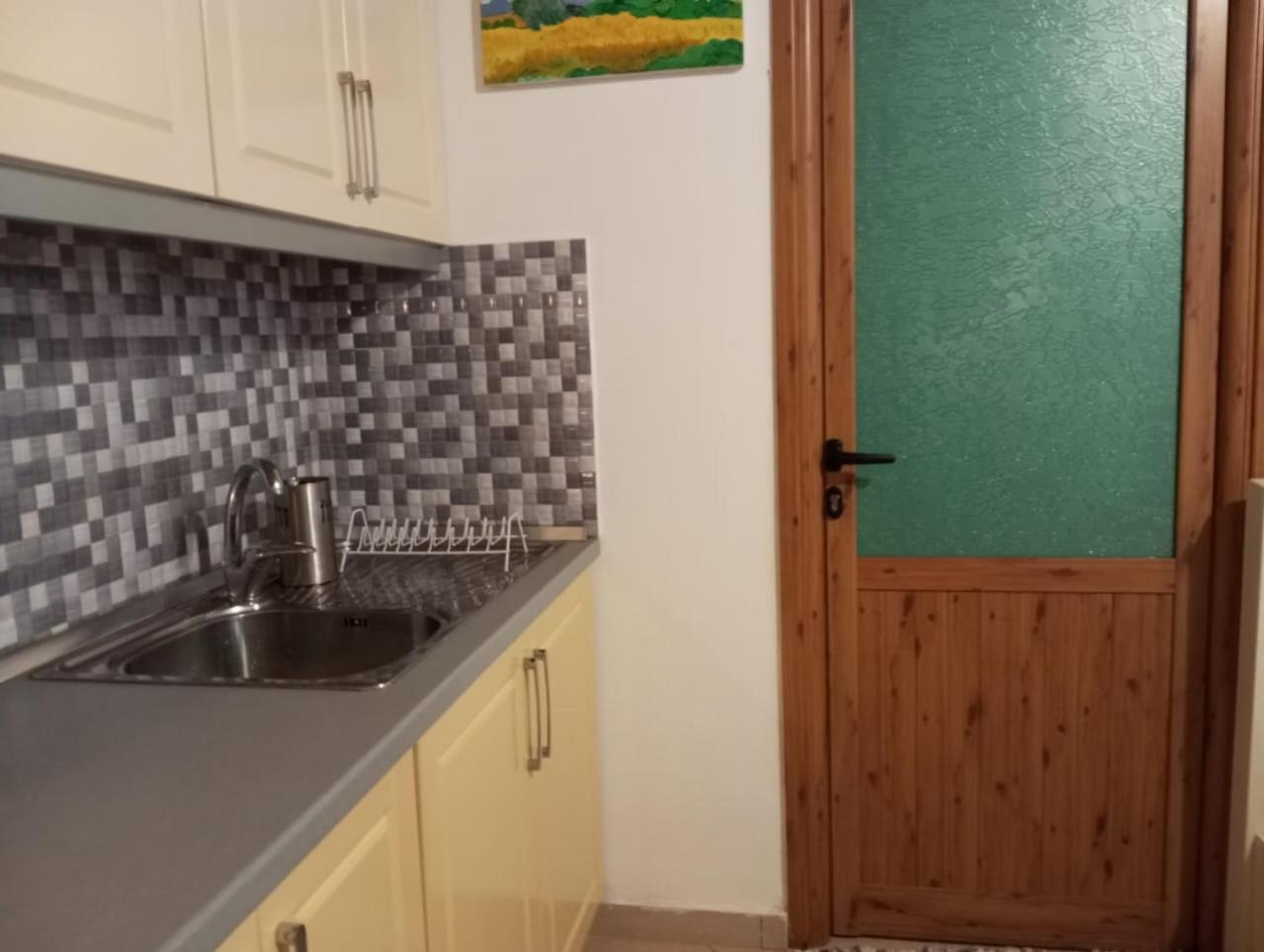 Dhimitri'S Guest House Μπεράτ Εξωτερικό φωτογραφία