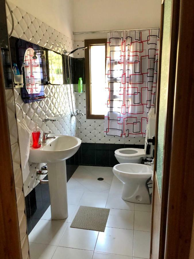 Dhimitri'S Guest House Μπεράτ Εξωτερικό φωτογραφία